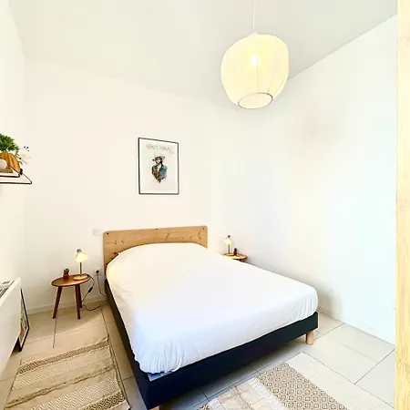 Le Nemausus, T2, Coeur De Nimes, Lit 160 Et Clim Appartement *