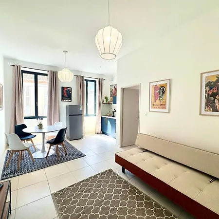 Le Nemausus, T2, Coeur De Nimes, Lit 160 Et Clim Appartement